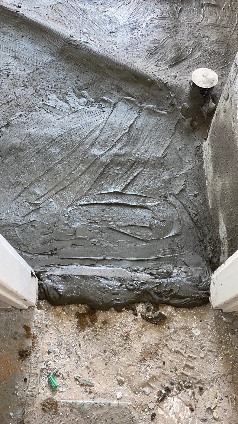 הכנת רצפה לאיטום בחדר רטוב